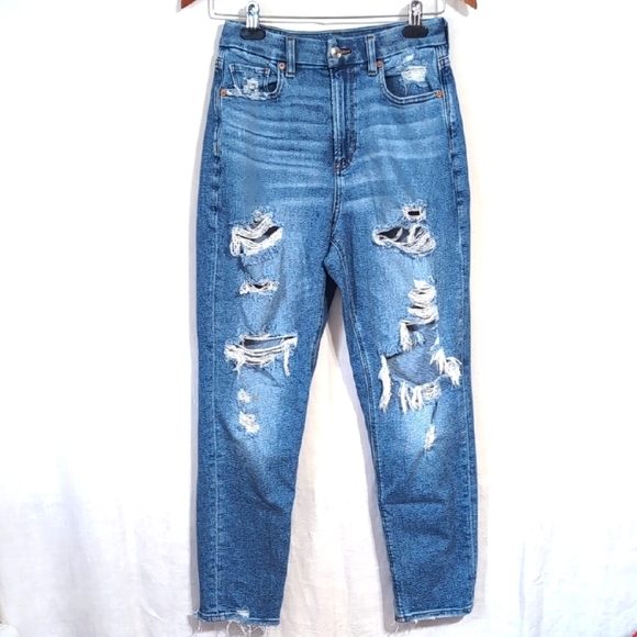 American Eagle Outfitters Denim - American Eagle Distressed Curvy Mom Jeans High Rise Stretch Size 4